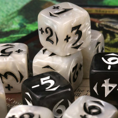 DIE HARD DICE - MtG Spin Down Counters - Power / Toughness Dice | Gamers Paradise